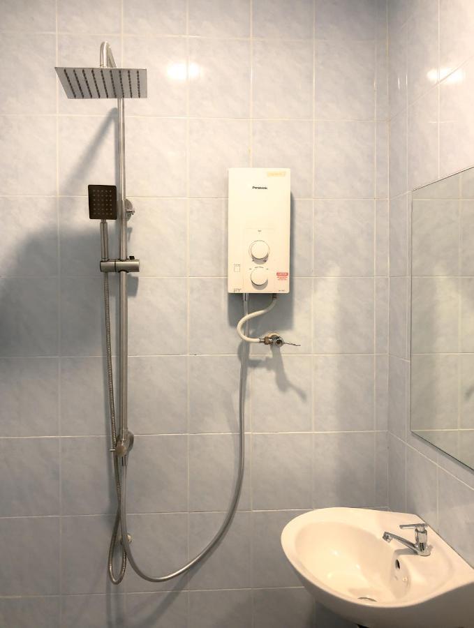 Hako Xpress Skudai Baru Hotel Джохор Бахру Екстериор снимка
