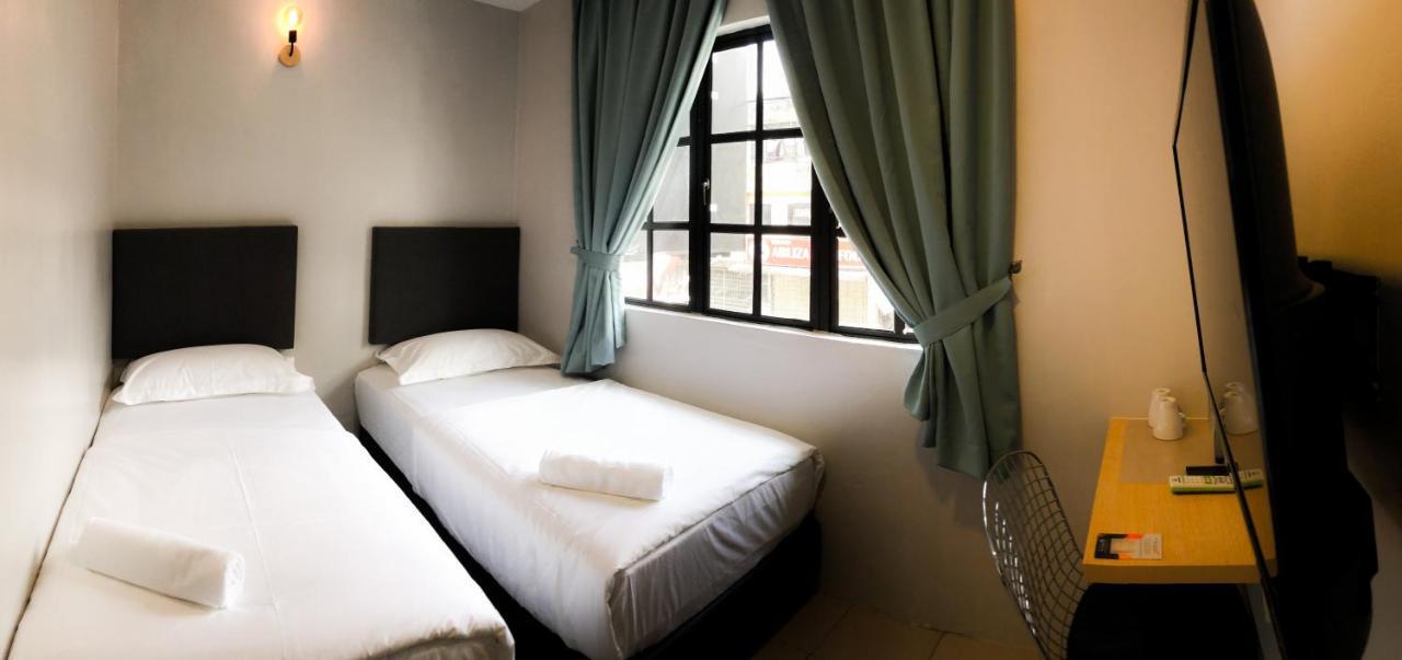 Hako Xpress Skudai Baru Hotel Джохор Бахру Екстериор снимка
